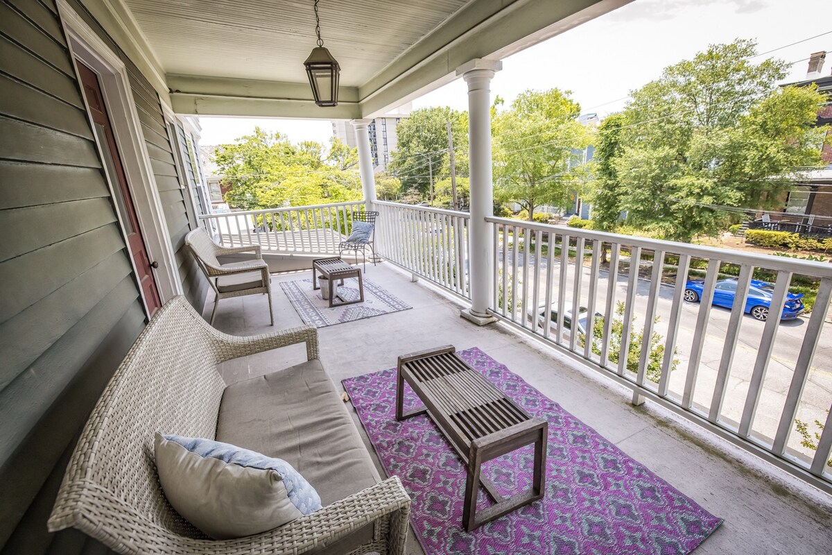 second story balcony of Front Street condos